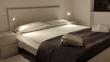 7 slaapkamers, een strijkplank/strijkijzer, wifi, beddengoed