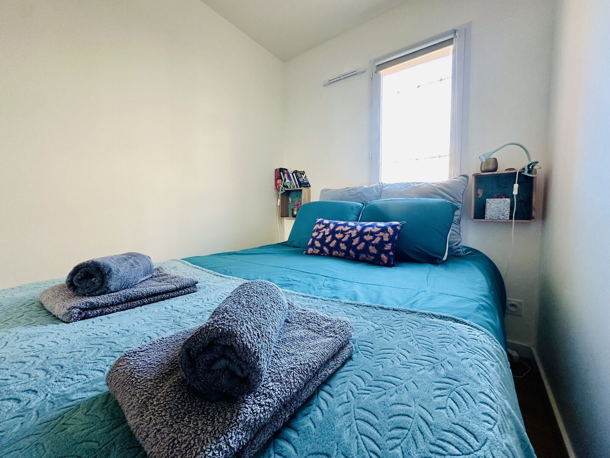 Iron/ironing board, free WiFi