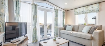 Lodge No 9 | St Andrews Lodge Park