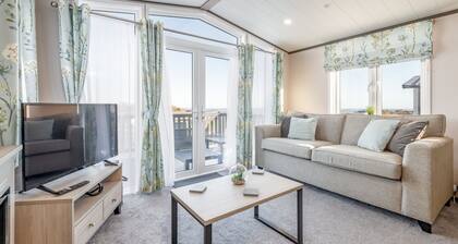 Lodge No 9 | St Andrews Lodge Park