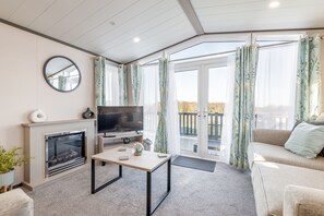 TV connectée, cheminée