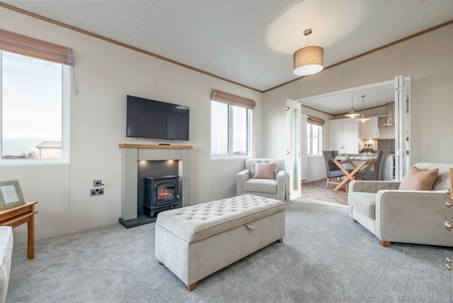 Lodge No 82 | Stewart's Resort Cameron