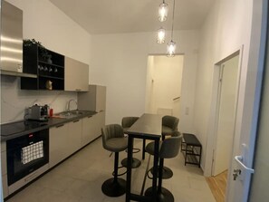 Kühlschrank, Ofen, Geschirrspüler