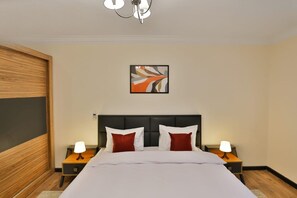 Family Apartment | In-room safe, individually furnished, laptop workspace, blackout drapes