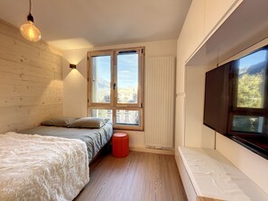 1 bedroom, free WiFi, bed sheets - Superbe Studio Refait à Neuf en Plein Centre Ville Avec Parking (Chamonix-Mont-Blanc)