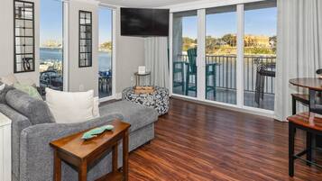 Condo, 2 Bedrooms | Living area