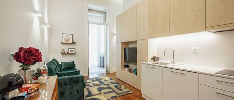 Premium Apartment, Garden View | Living area