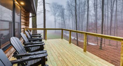 Secluded Naples Cabin w/ Deck & Stream Views