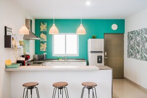 Fridge, microwave, oven, stovetop