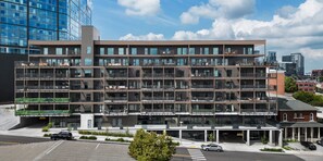 Exterior - Luxury 4BR Condo|Concierge-Pool-Walk to Downtown! (Nashville)