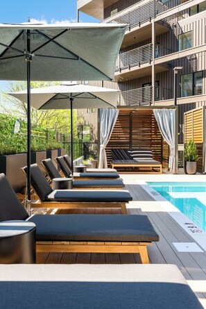 Pool - Luxury 4BR Condo|Concierge-Pool-Walk to Downtown! (Nashville)