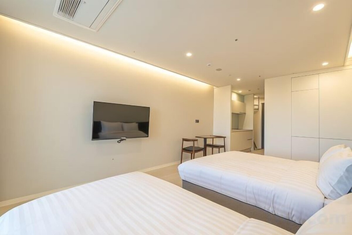 Wifi gratis y ropa de cama