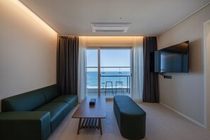 Habitación doble superior, 2 habitaciones, vistas al mar | Vistas al mar