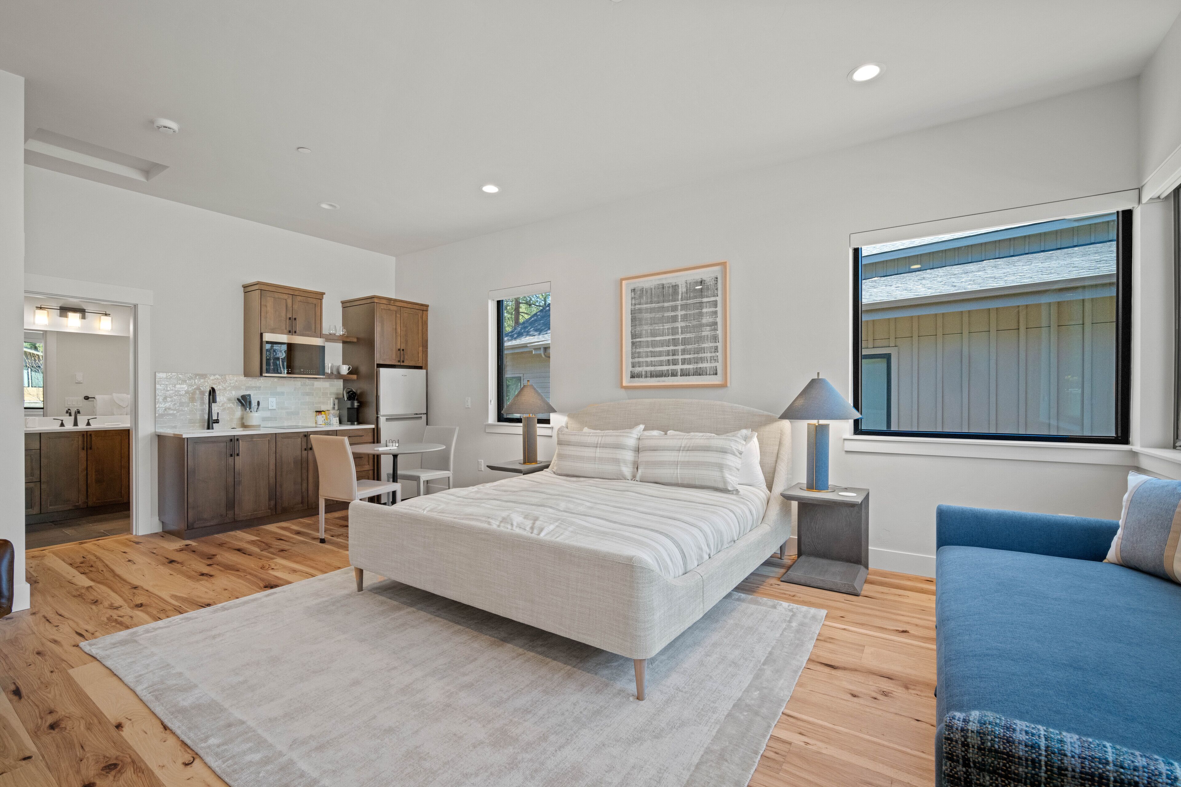 Internet, bed sheets