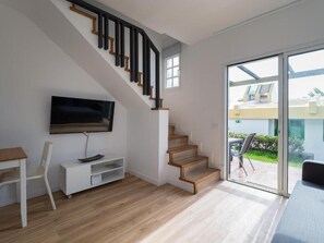 Smart-tv, tv-spel och böcker