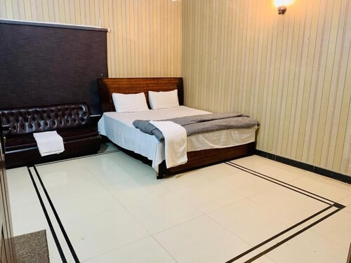 Moon Light Guest House