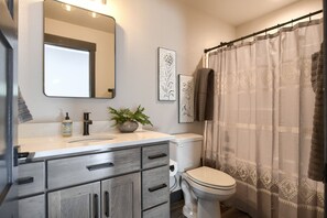 Douche, serviettes fournies