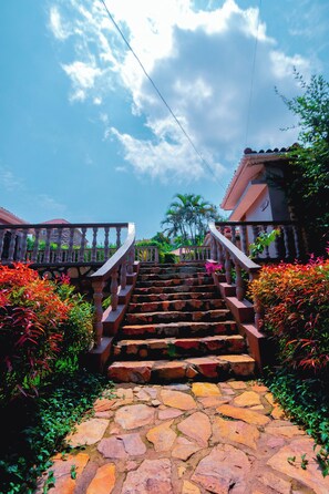 Laptop workspace, soundproofing, free WiFi - Gazelle Guest House (Kampala)