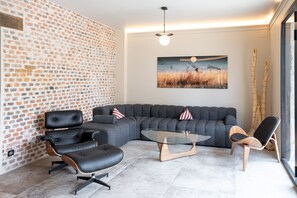 Smart-TV, Kamin, Drucker