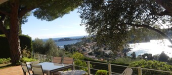 Villa Le Pin , vue à 180° sur la Baie de Villefranche