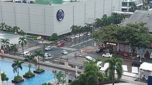 Pool - Manhattan Araneta Cubao Sereene Stay (Quezon City)