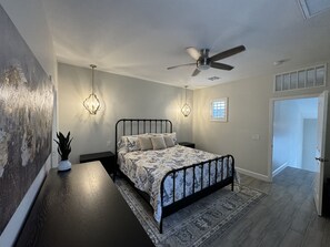 3 عدّة غرف نوم ومكتب ومكواة/لوح كي وواي فاي مجانًا