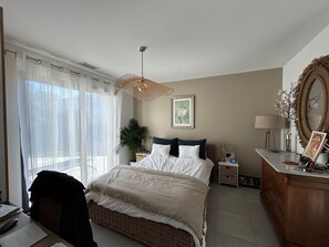 4 Schlafzimmer, Bügeleisen/Bügelbrett, WLAN