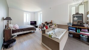 2 間睡房、熨斗/熨衫板、免費 Wi-Fi、床單