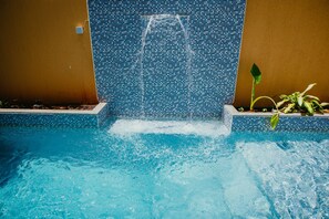 Outdoor pool - Apart de la Selva Iguazu (Puerto Iguazú)