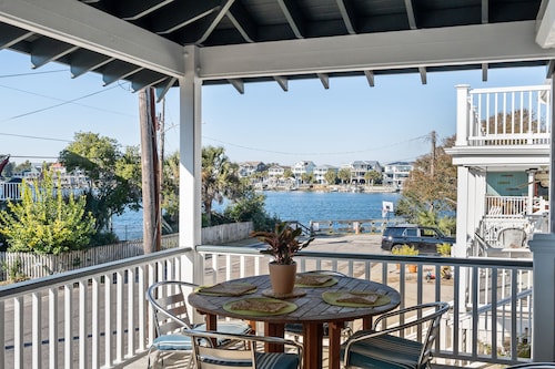 Stay Close - a handcrafted, historic beach cottage