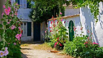 Enceinte de lâhĂ©bergement