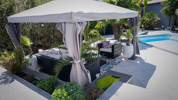 Piscine extérieure, piscine chauffée