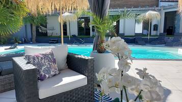 Piscine extérieure, piscine chauffée