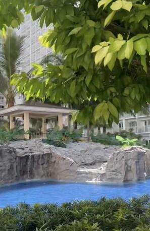 Property grounds - Shore One condotel at Mall of Asia, Pasay City Manila Philippines  (Pasay)