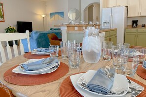 Dining - Village Resort close to theme parks! Family vacation home with Club House (Kissimmee)