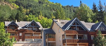 Appartement Serre Chavalier , La Salle les Alpes Exposition Sud Très Bien Situé