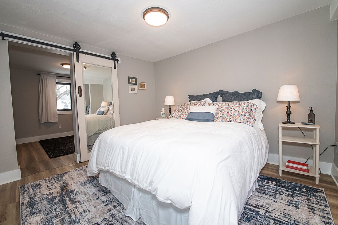 3 bedrooms, iron/ironing board, travel crib, free WiFi