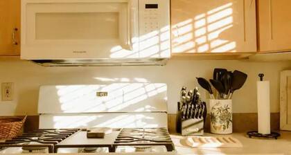 Karen’s River Bend! 0.5 miles away from beach!!