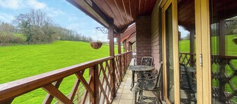 1 bedroom accommodation in Camerton, near Bath