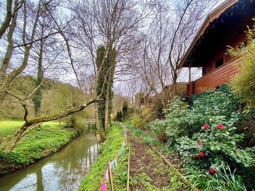 1 bedroom accommodation in Camerton, near Bath