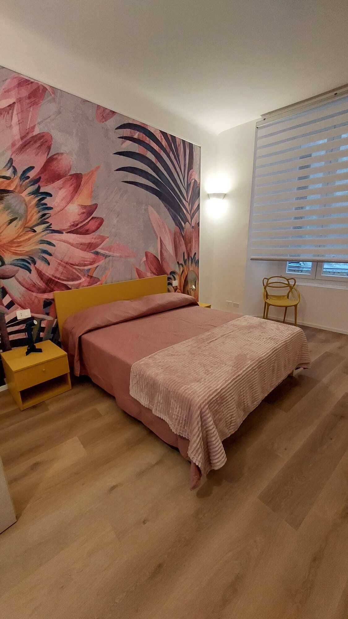 1 sovrum, skrivbord, resesäng och gratis wi-fi