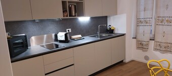 Delizioso Mini Appartamento a 2 Passi da Via.garibaldi e dal Porto Antico