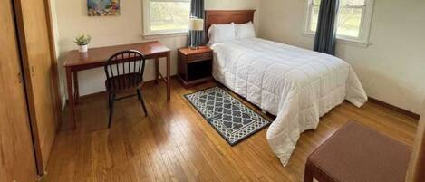 2 dormitorios, escritorio, tabla de planchar con plancha y wifi gratis