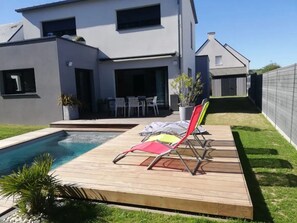 Piscina externa, piscina aquecida