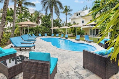 Large 4BDR/Family/Pool/Location/Atlantis Unit 5