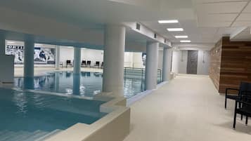 Piscine couverte, piscine chauffée