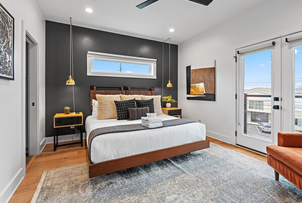 3 bedrooms, desk, iron/ironing board, WiFi