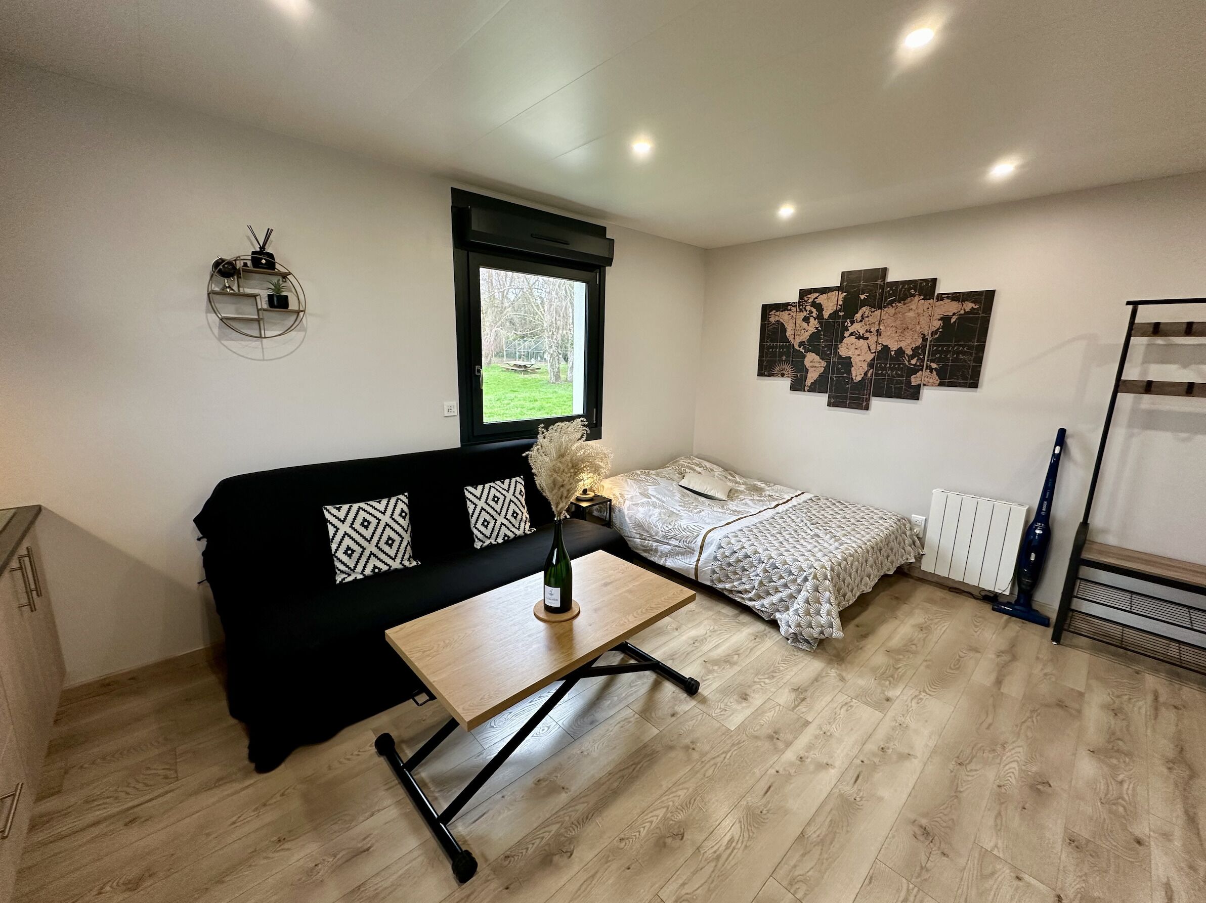 1 bedroom, free WiFi, bed sheets