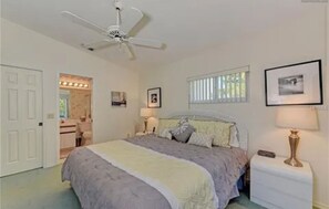 2 dormitorios, tabla de planchar con plancha, wifi y ropa de cama