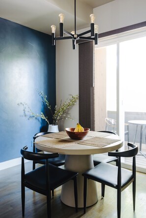 Dining - TreeHaus - Denver Colorado (Denver)